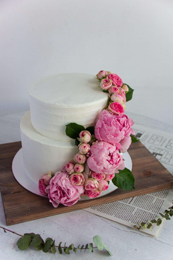Mothers day brunch ideas with edible flower garnishes on desserts and herbal lemonade